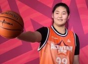 华体会官网入口-包含张子宇1.0是女篮一把双刃剑！阵容轮换成关键的词条