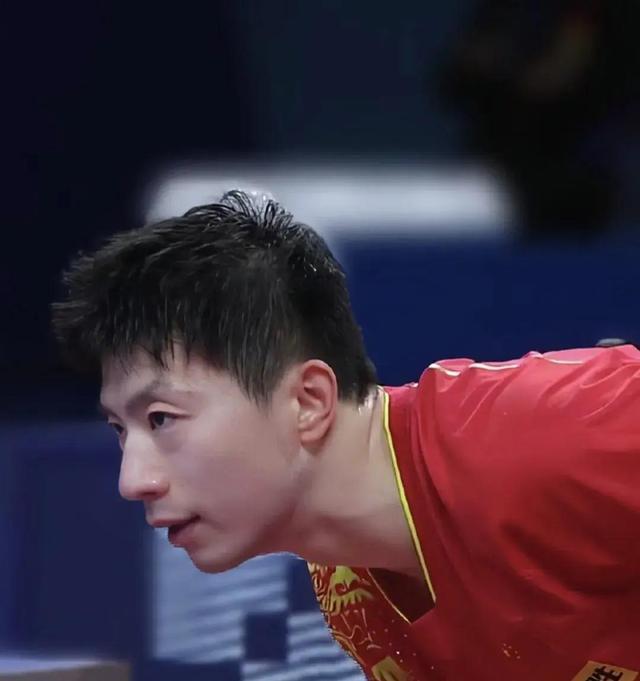 LBJ在季后赛中发挥出色，让对手难以应对的简单介绍