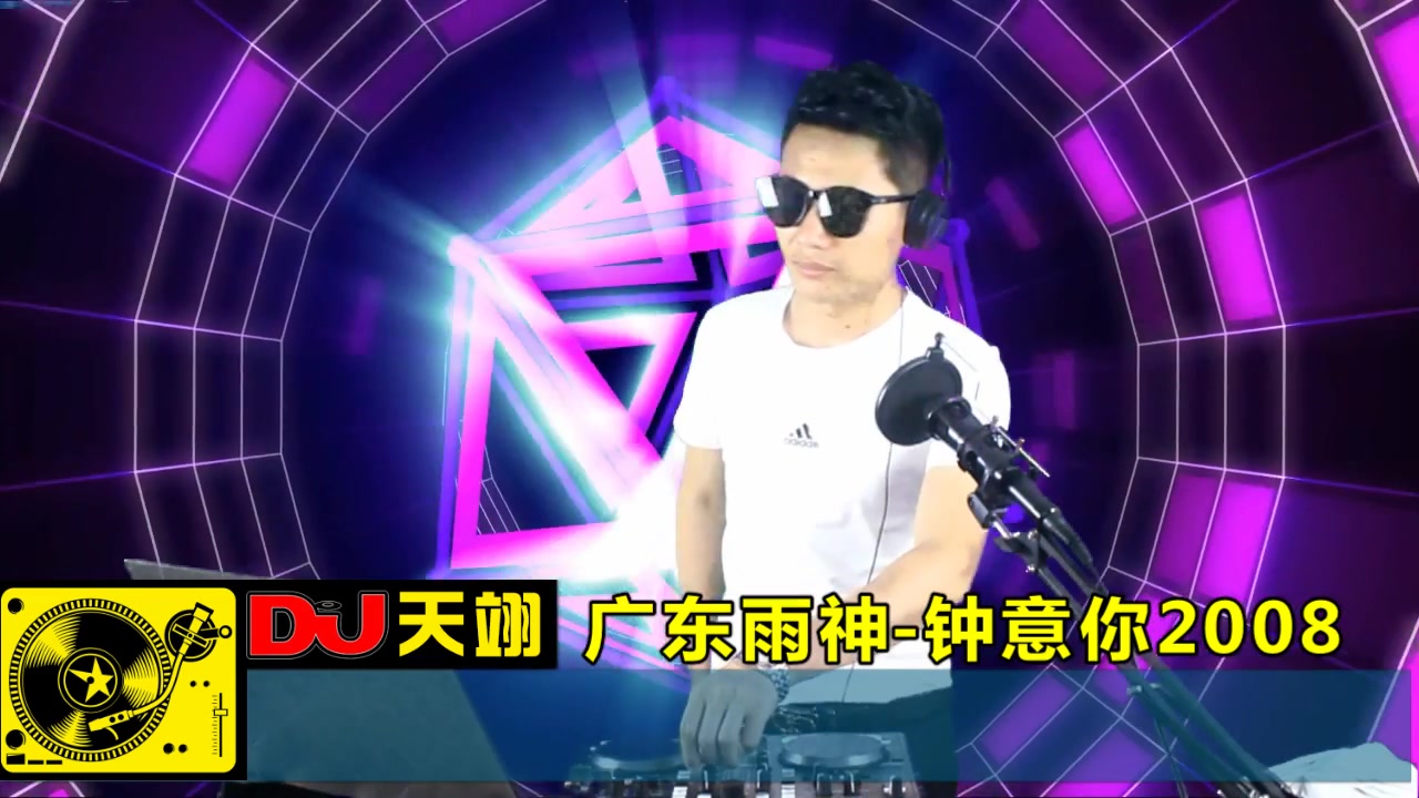 包含钟意分享中奖彩票：好运分给你们一半的词条
