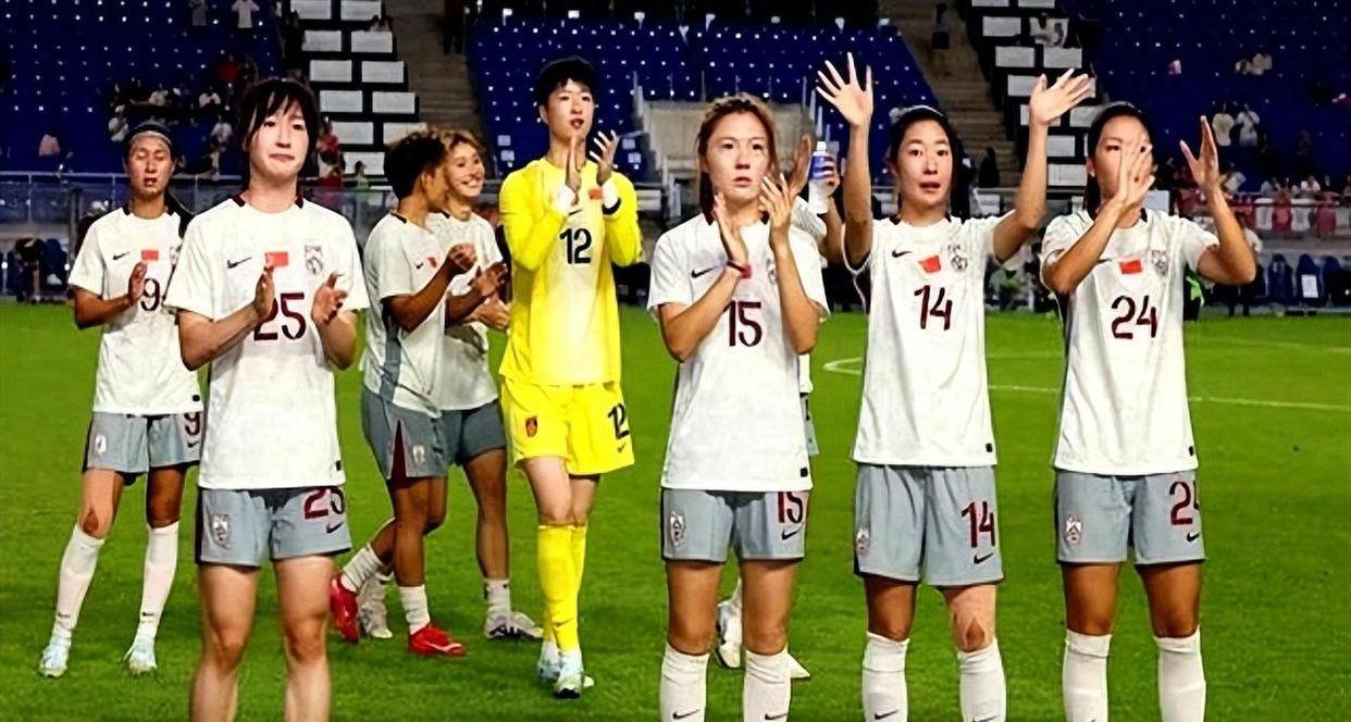 包含东亚杯-补时险失球女足0-0日本无缘冠军的词条