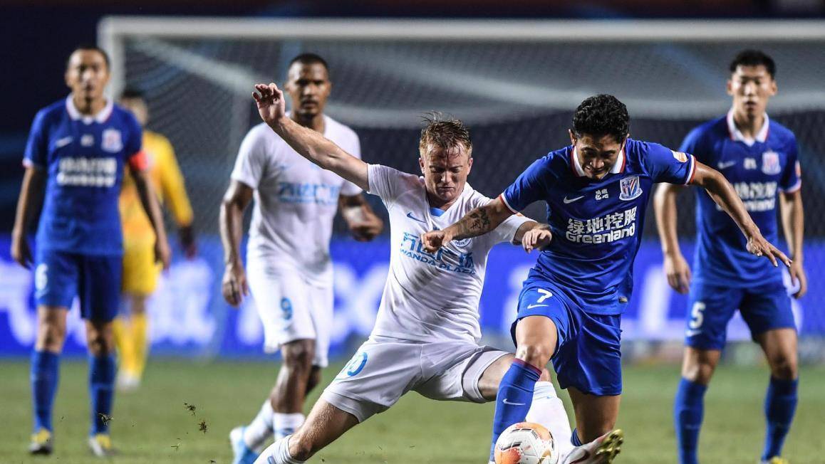中超-马莱莱建功卢卡斯破门被吹大连英博主场1-0浙江队